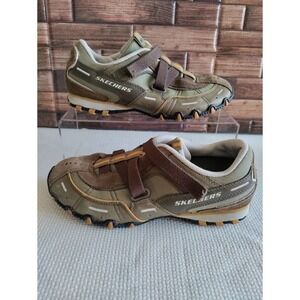 Skecher women's hiking shoes size 6